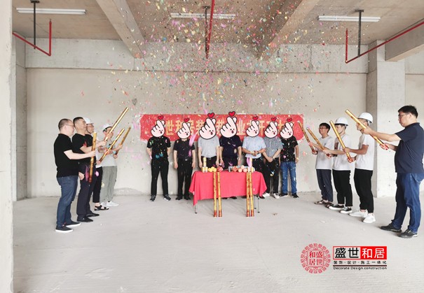 <a href='http://d3835.cn/display/409842.html' style='color:blue;'>合肥廠房裝修</a>開工大吉 合肥廠房裝修開工大吉